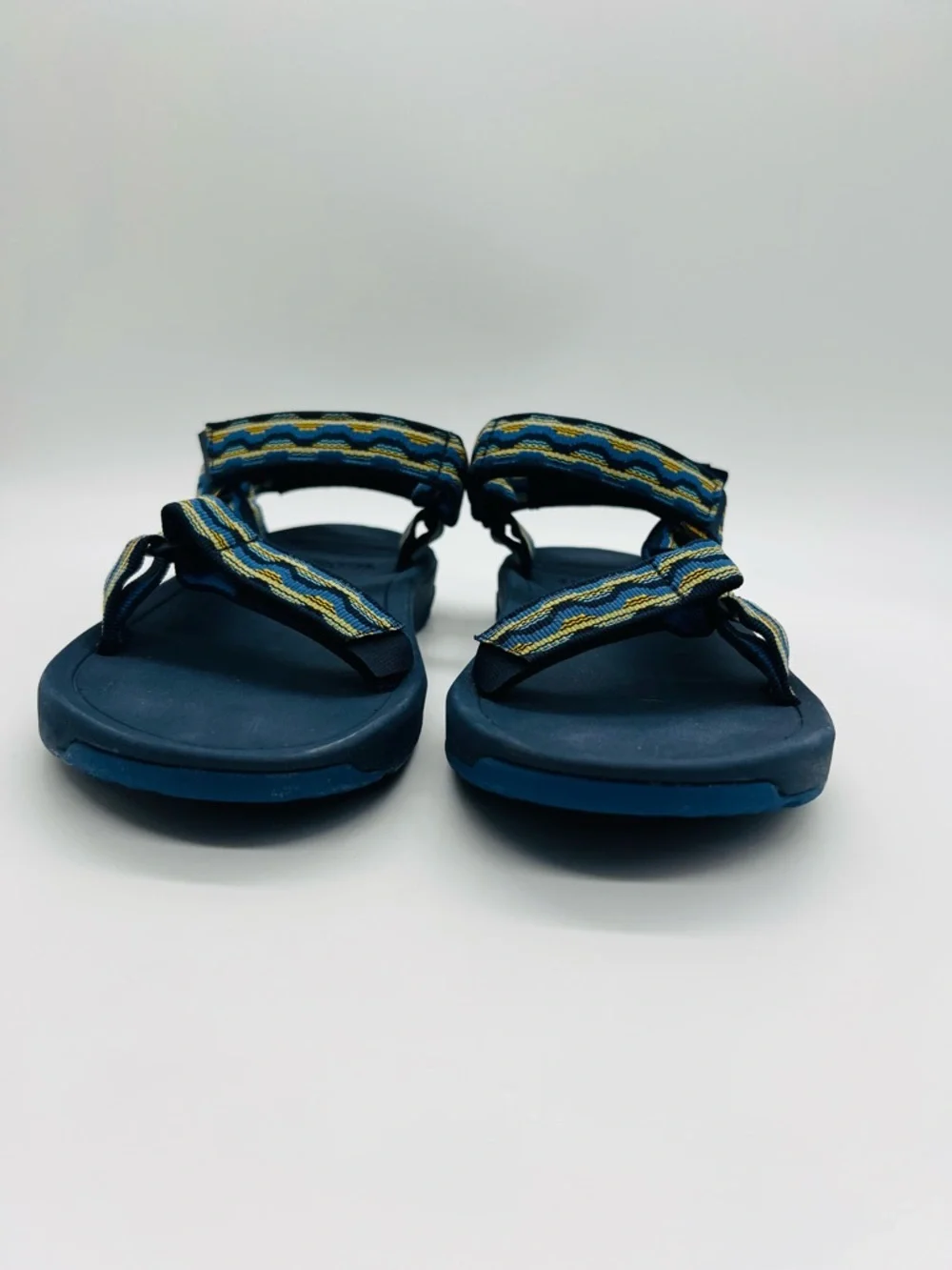 Teva Kids’ Hurricane XLT 2 Sandals Blue with Yellow Accent Straps Size 6 Youth